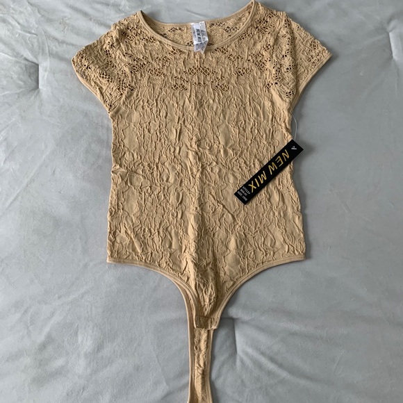 NWT 2 Lace New Mix Bodysuits — Black & Tan OS - Picture 2 of 4